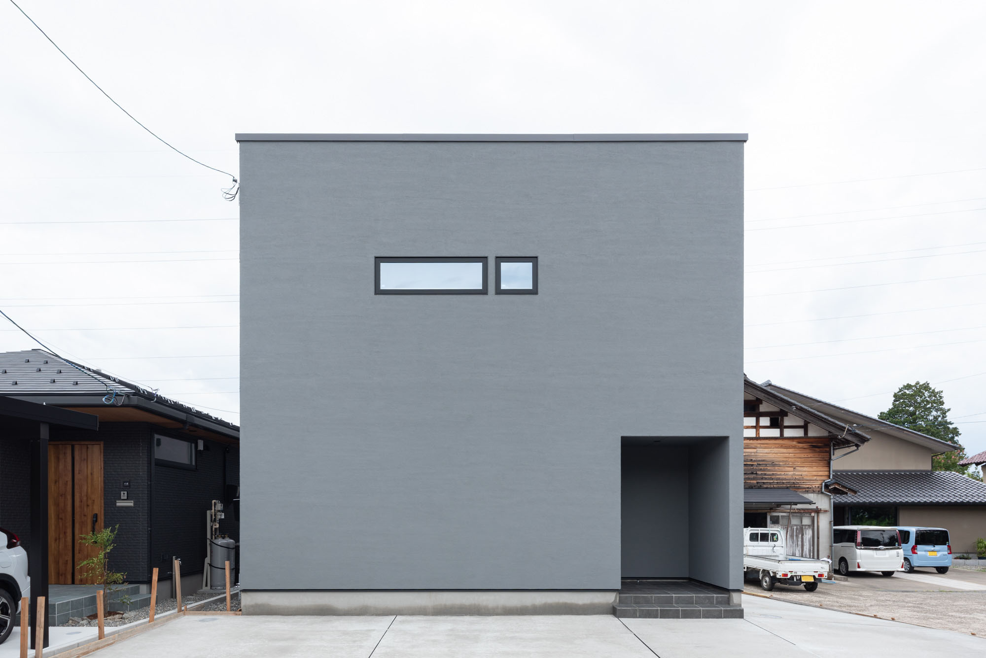 HOUSE IK